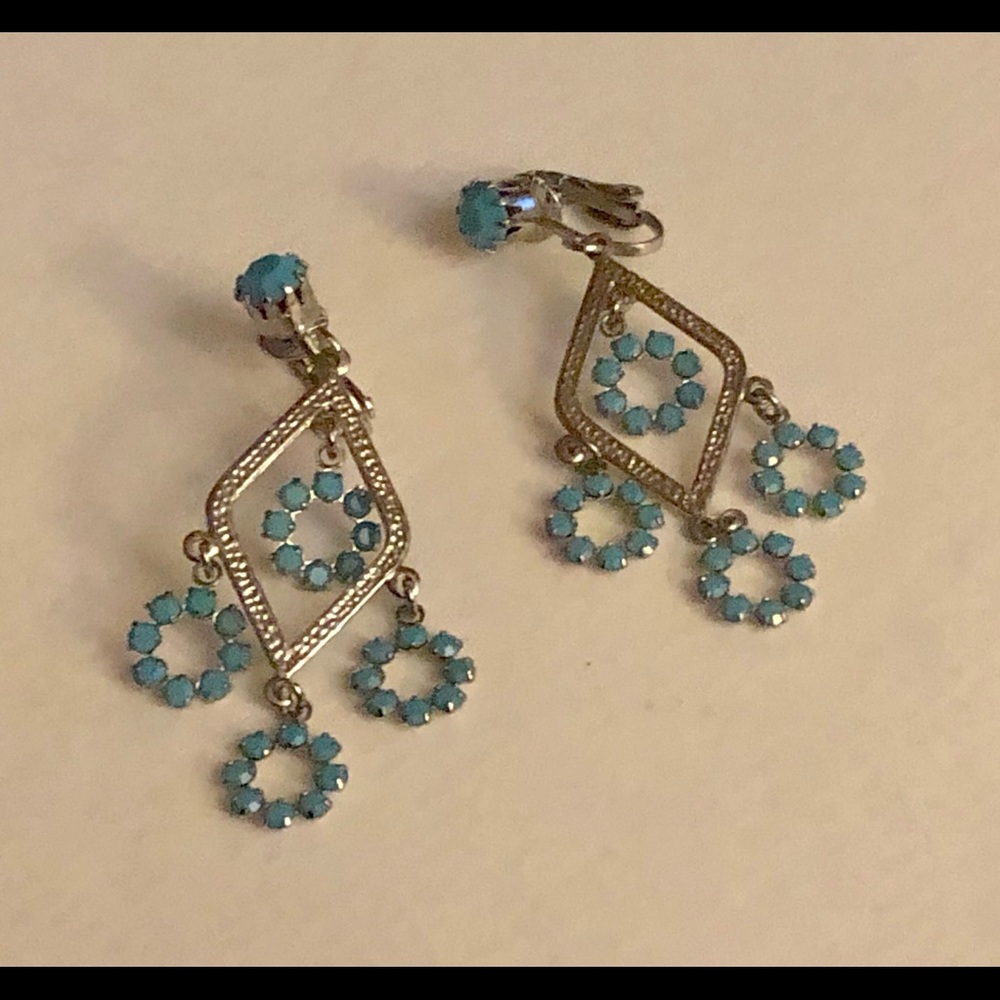 Turquoise Dangle Clip On Earings - Picture 1 of 3